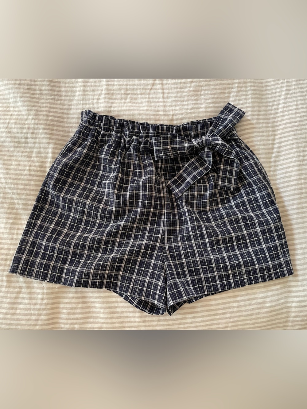Moon River Plaid Tie-Waist Women’s Shorts - Navy/White
